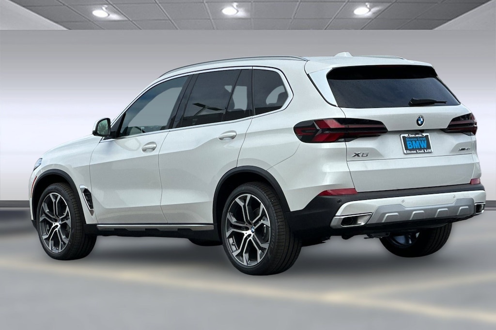 New 2026 BMW X5 xDrive40i SUV