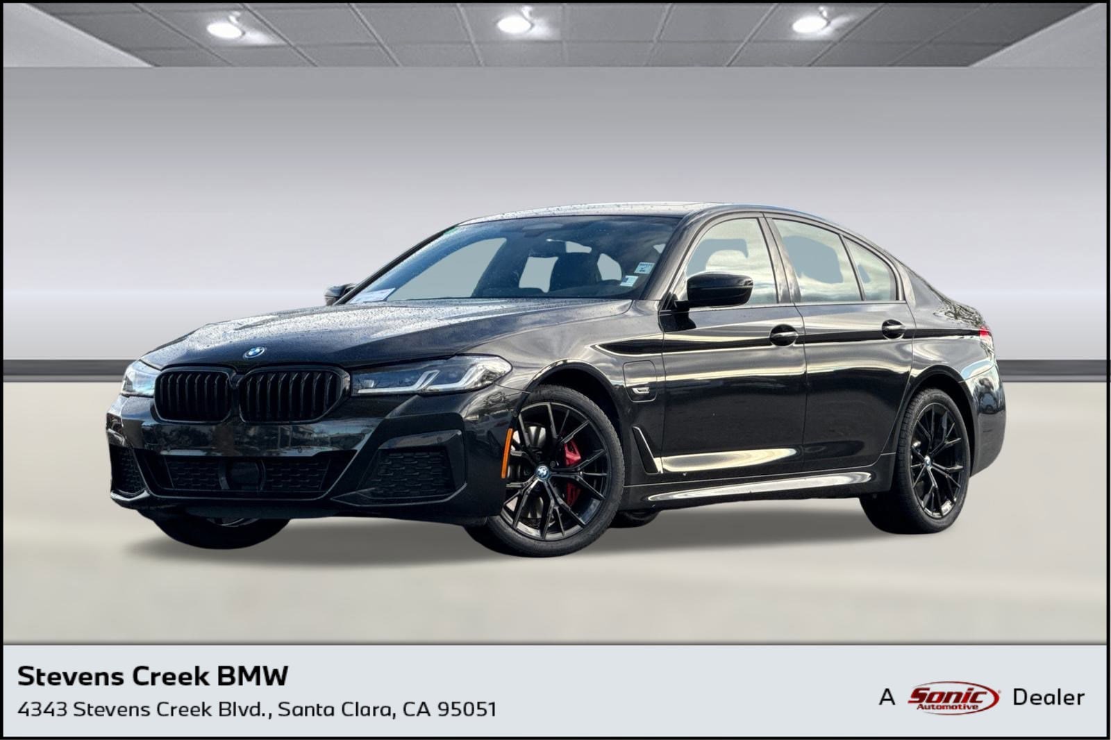 2023 BMW 5 Series 530e's photo