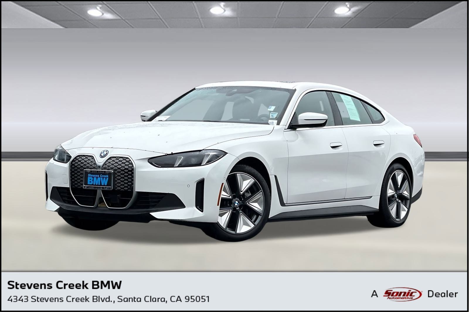 2025 BMW i4 40's photo