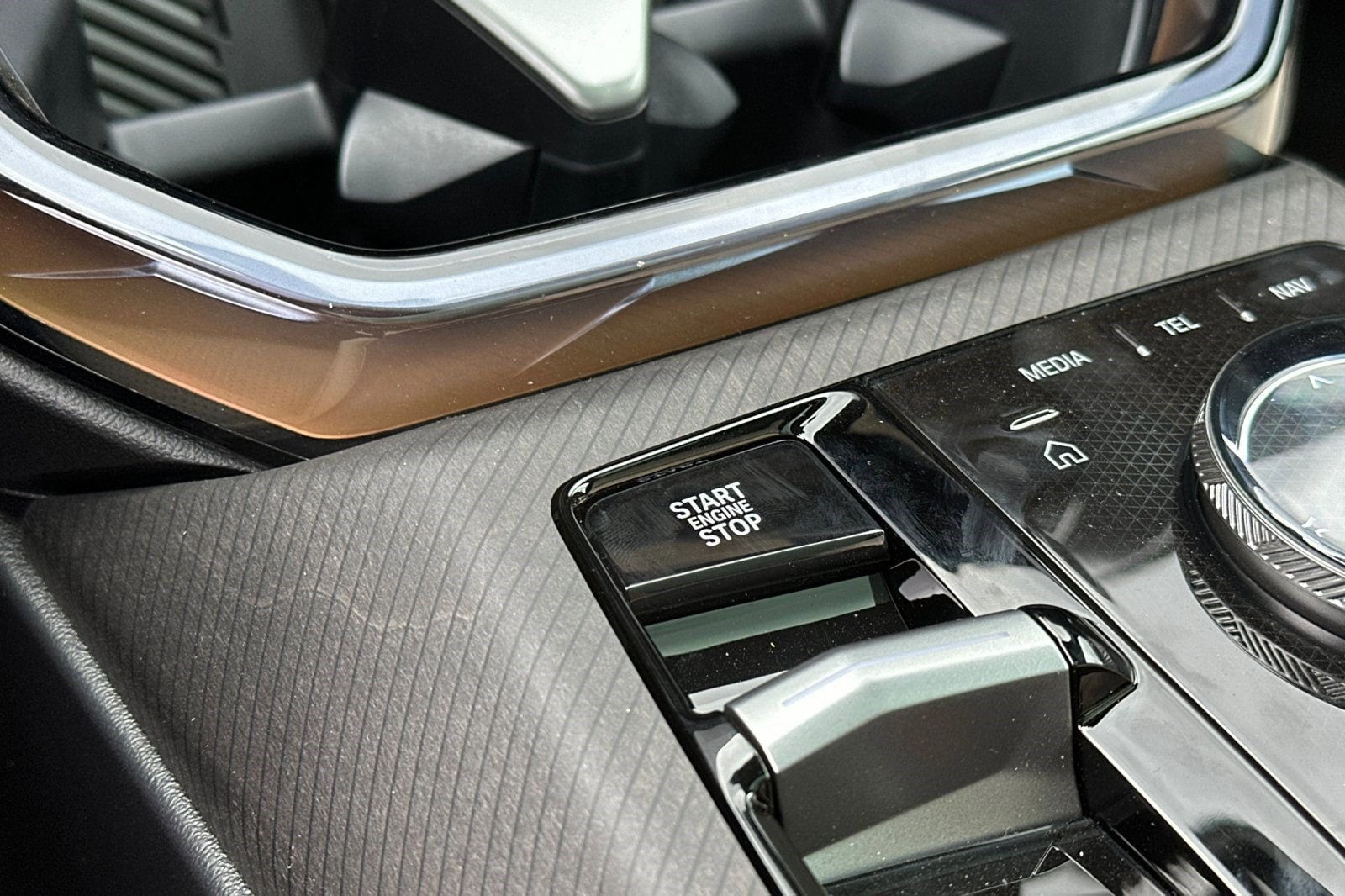 2026 BMW X3 30 - Photo 28