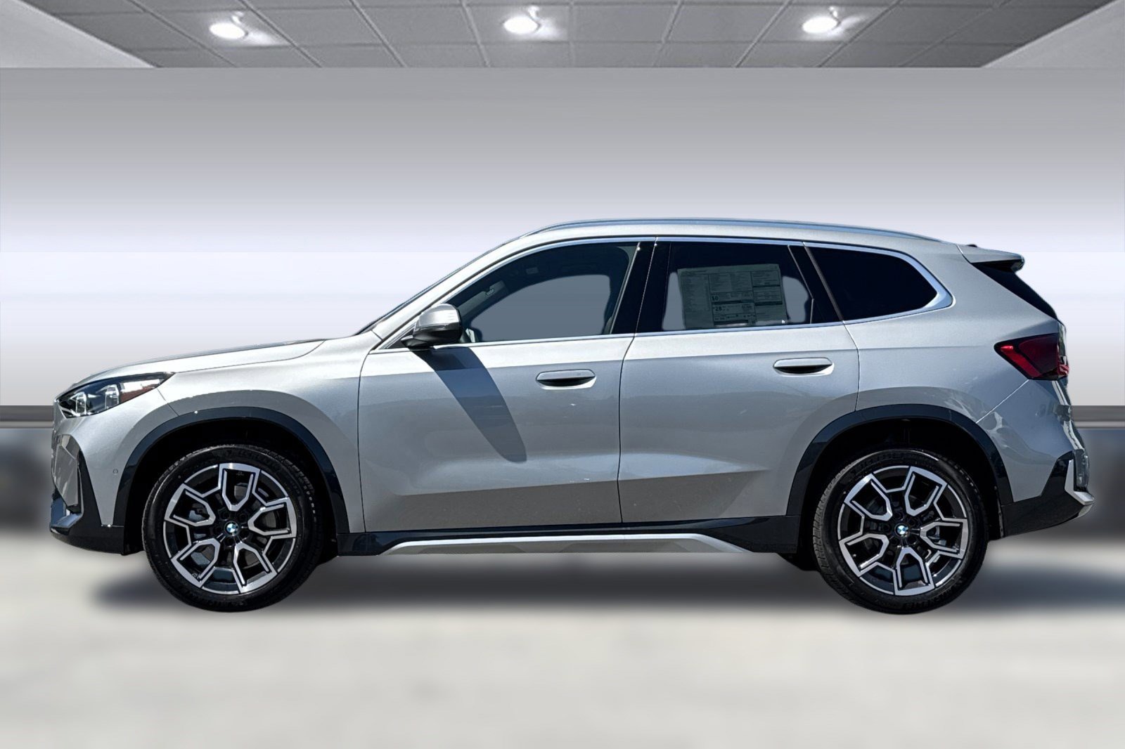 2025 Bmw X1 XDrive28i photo 2