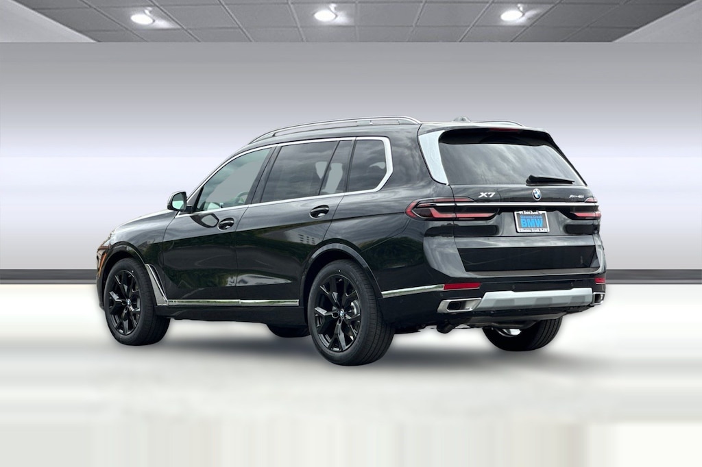 New 2027 BMW X7 xDrive40i SUV