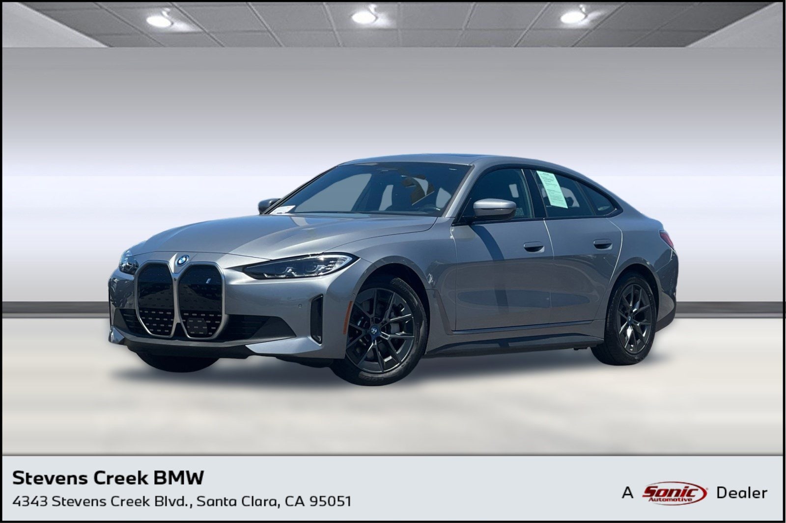 2023 BMW i4 eDrive35's photo