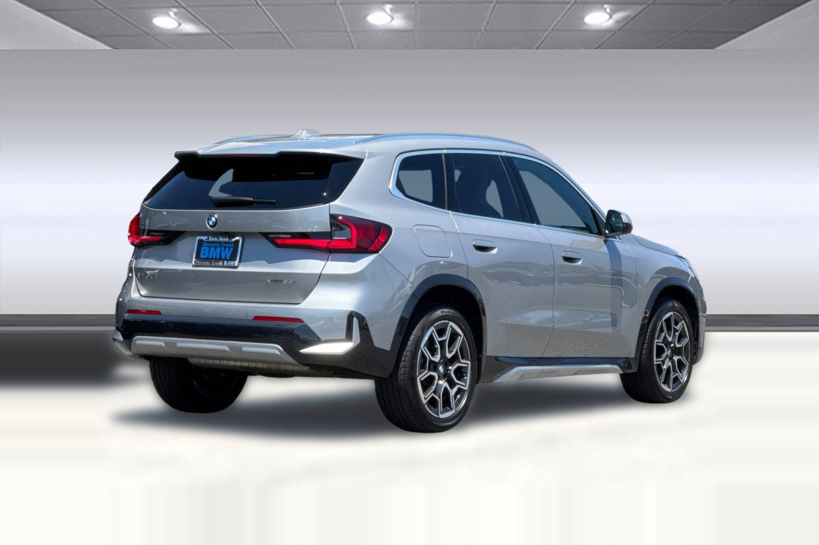 2026 BMW X1 28i - Photo 9