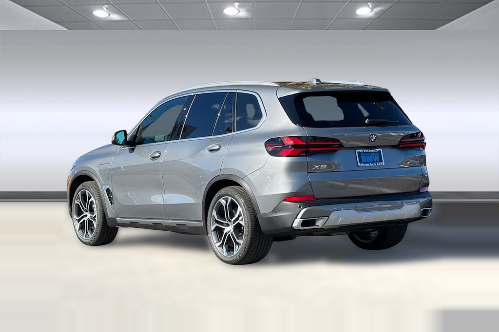 New 2026 BMW X5 PHEV xDrive50e SUV