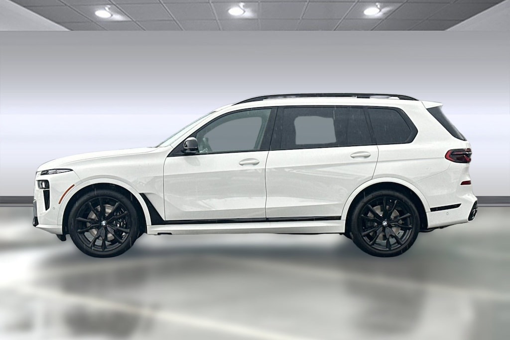 New 2026 BMW X7 M60i SUV