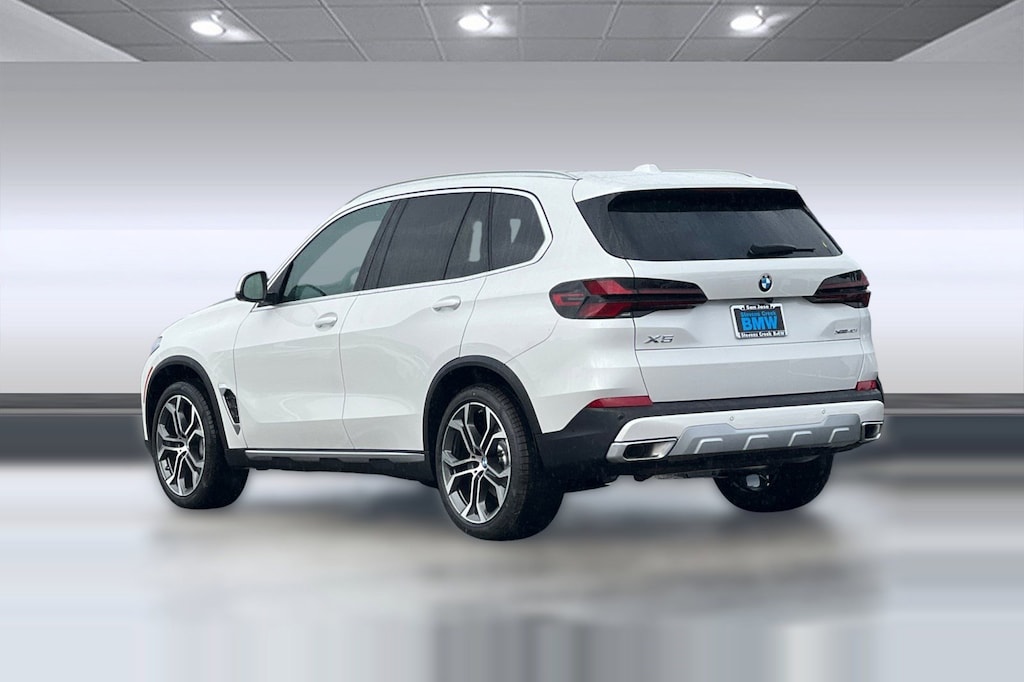 New 2026 BMW X5 xDrive40i SUV