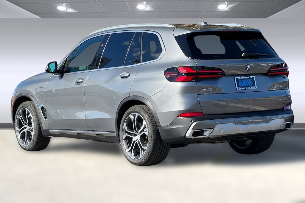 New 2026 BMW X5 PHEV xDrive50e SUV