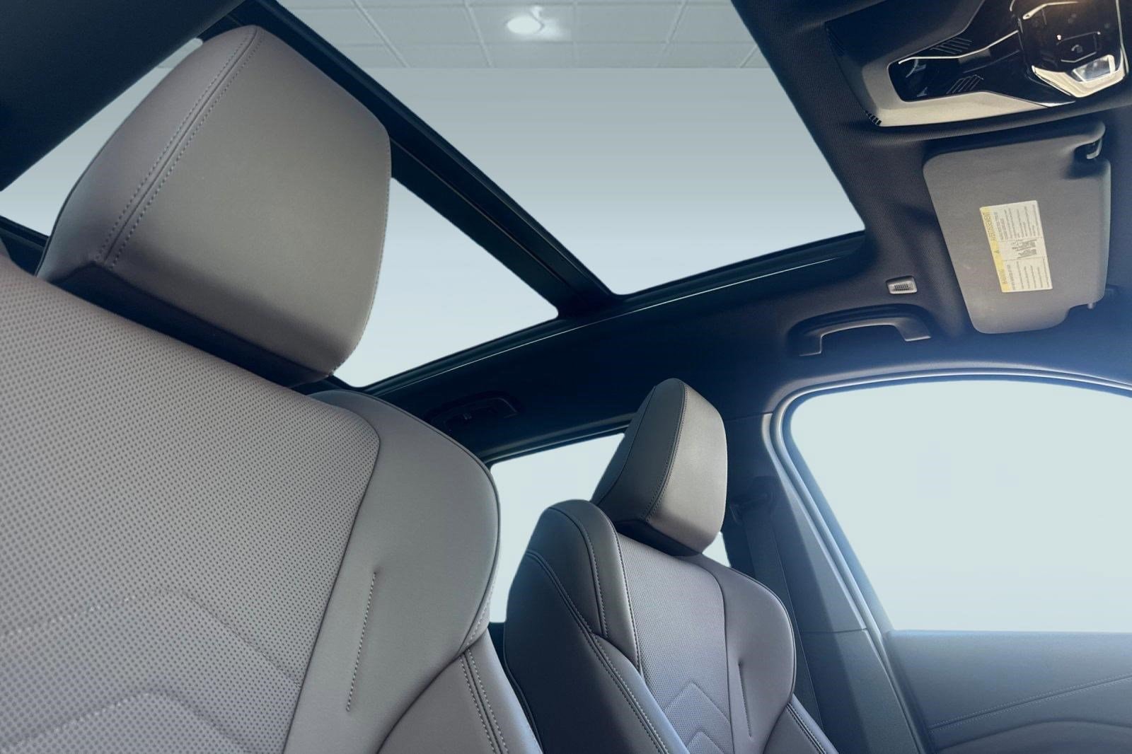 2025 BMW X1 28i - Photo 14