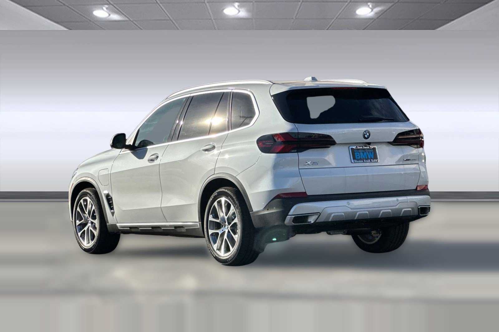 2026 BMW X5 50e