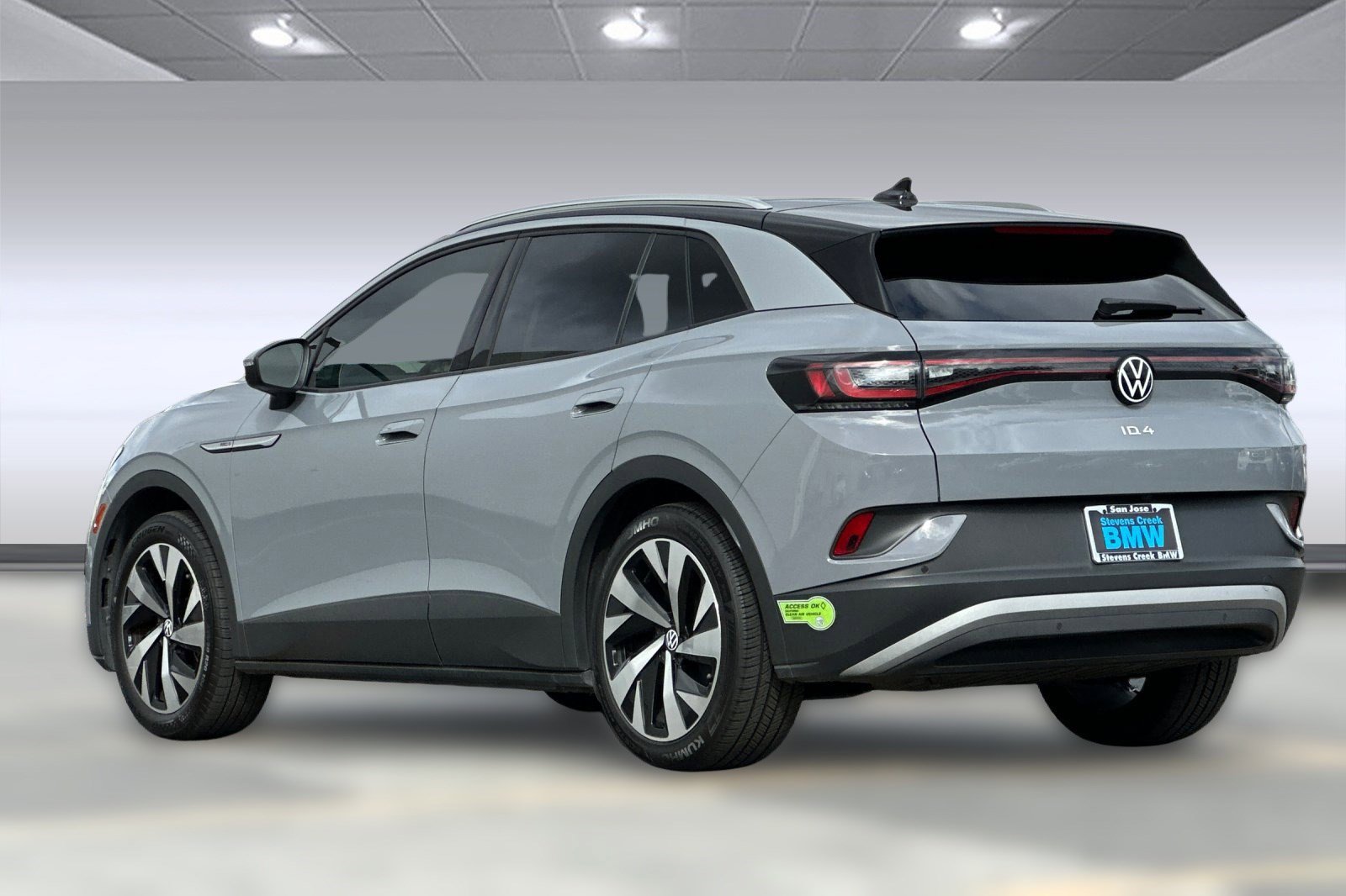 2022 Volkswagen ID.4 Pro S Gradient photo 3