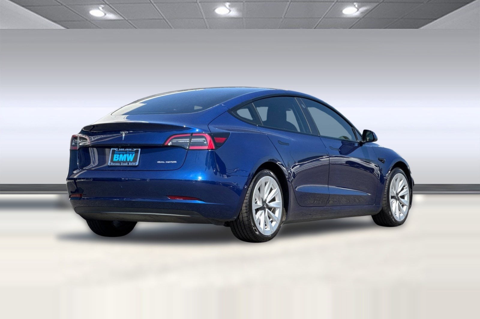 2021 Tesla Model 3 Long Range photo 3