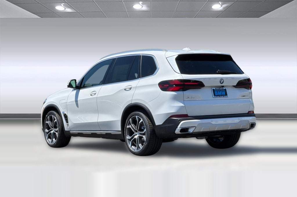 New 2026 BMW X5 PHEV xDrive50e SUV