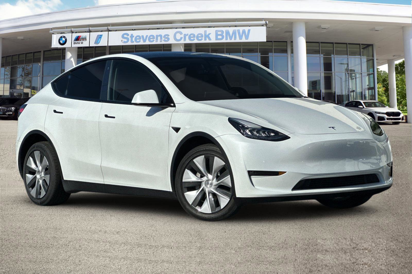 Used 2022 Tesla Model Y Long Range with VIN 7SAYGDEE0NF403045 for sale in Santa Clara, CA