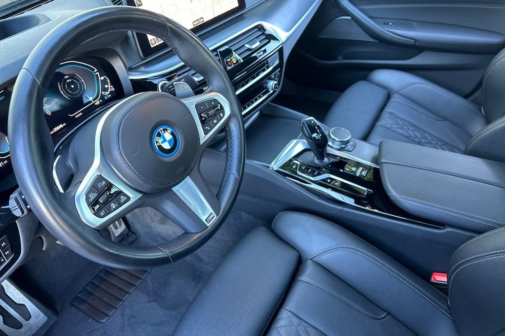 Used 2022 BMW 530e  Sedan