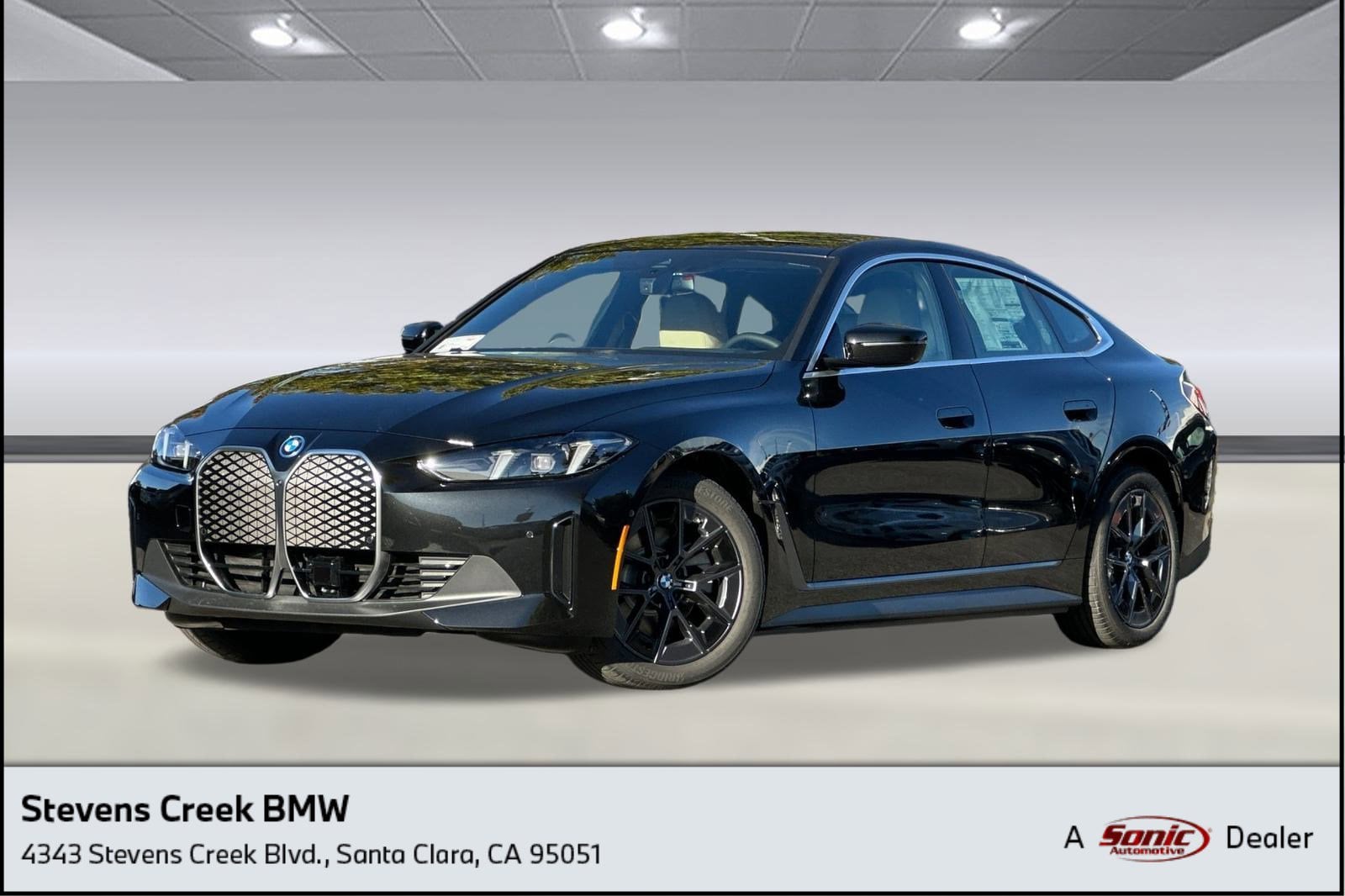 2025 BMW i4 40's photo