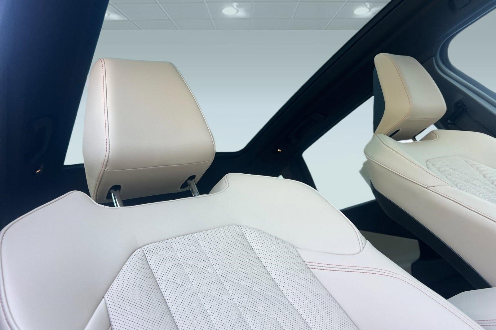 2026 BMW X3 30 - Photo 15