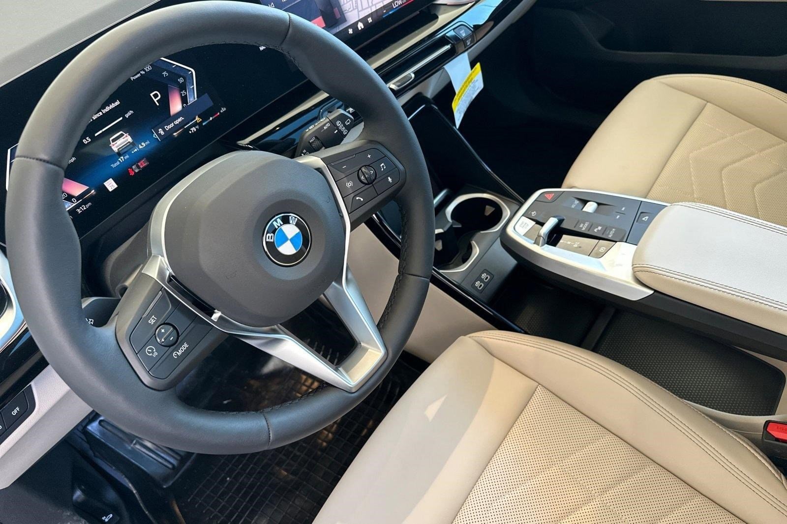 2025 BMW X1 28i - Photo 14