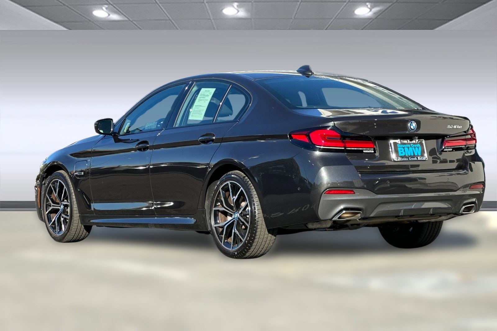 2022 Bmw 530e Sedan photo 3