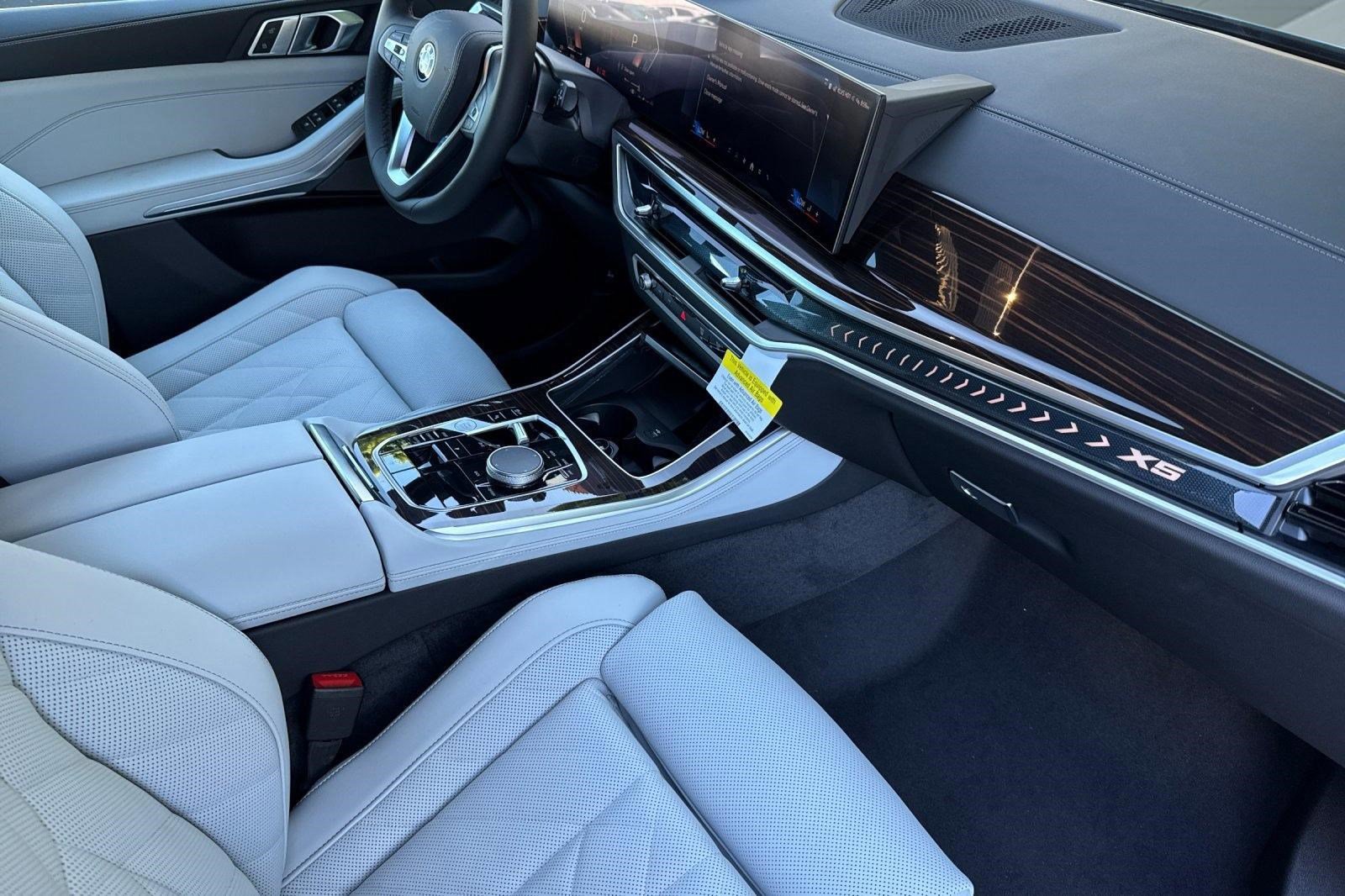 2026 BMW X5 40i - Photo 27