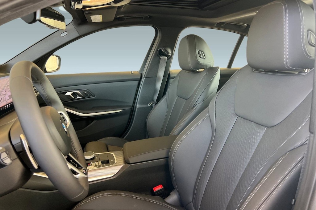 New 2026 BMW 330i Sedan