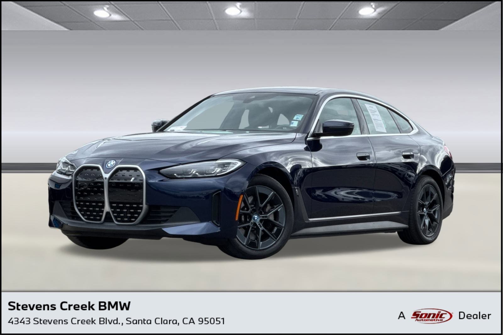 2024 BMW i4 35's photo