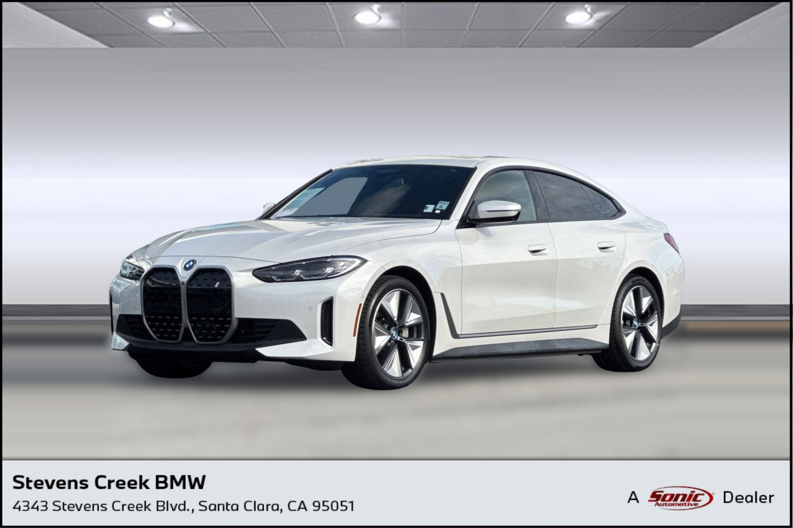 2023 BMW i4 M50's photo