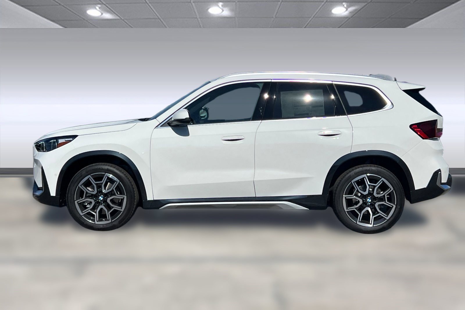 2025 Bmw X1 XDrive28i photo 2