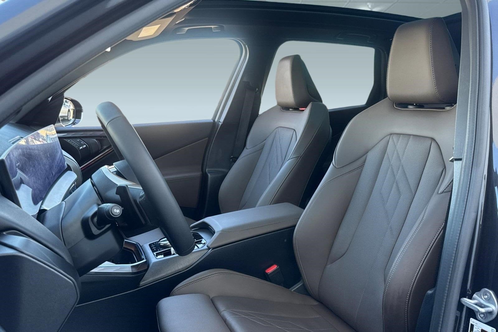 2025 BMW X3 30 xDrive photo 4