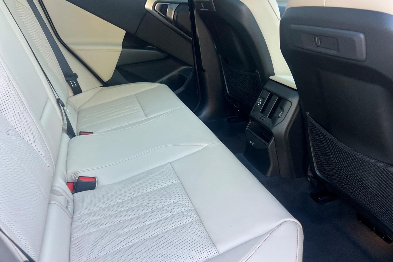 2026 BMW X3 30 - Photo 28