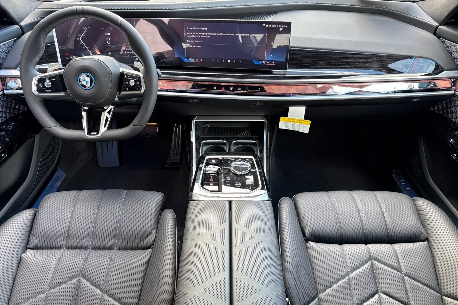2026 BMW 7 Series 750e - Photo 13