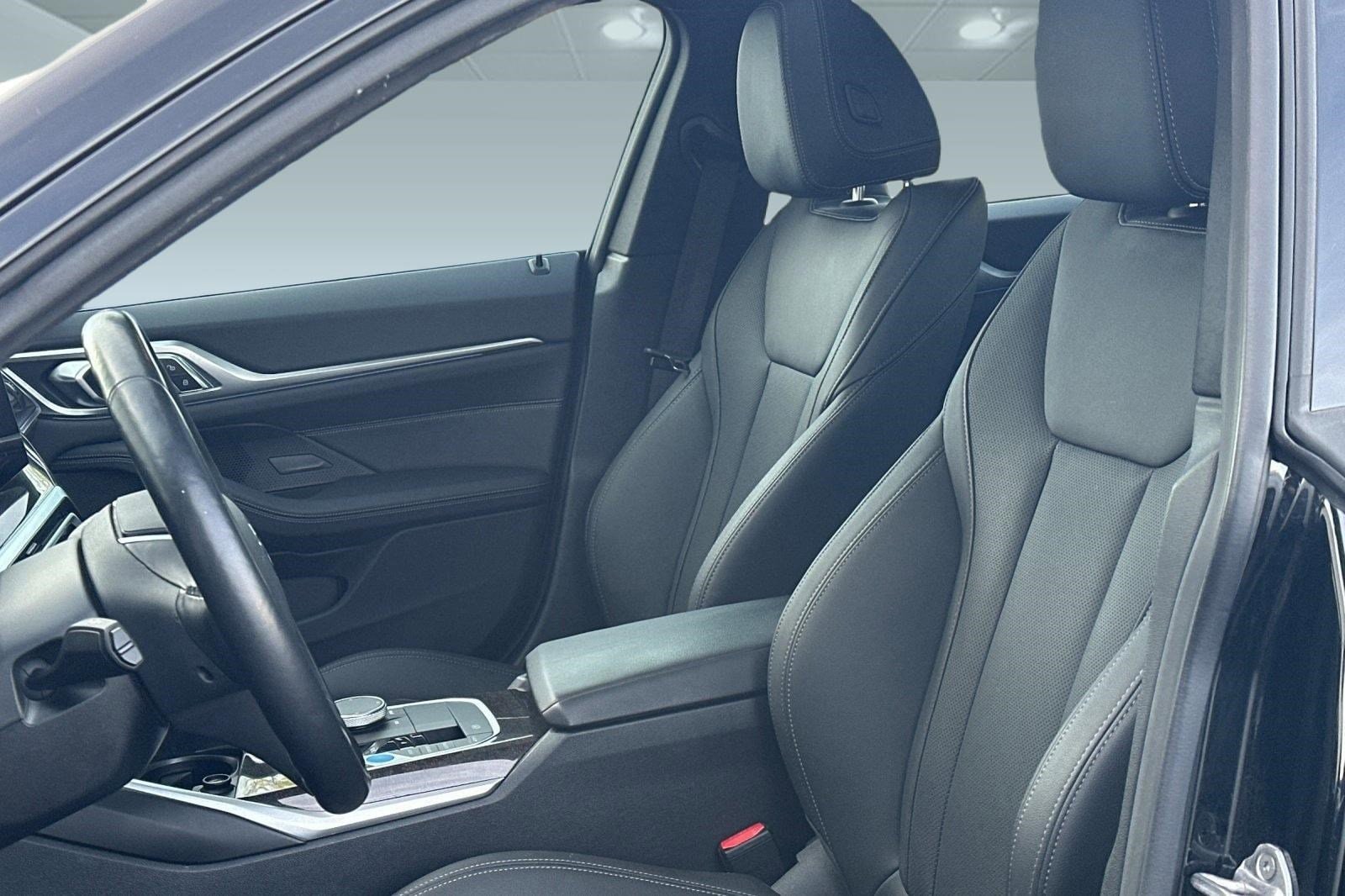2023 BMW i4 eDrive35 photo 4