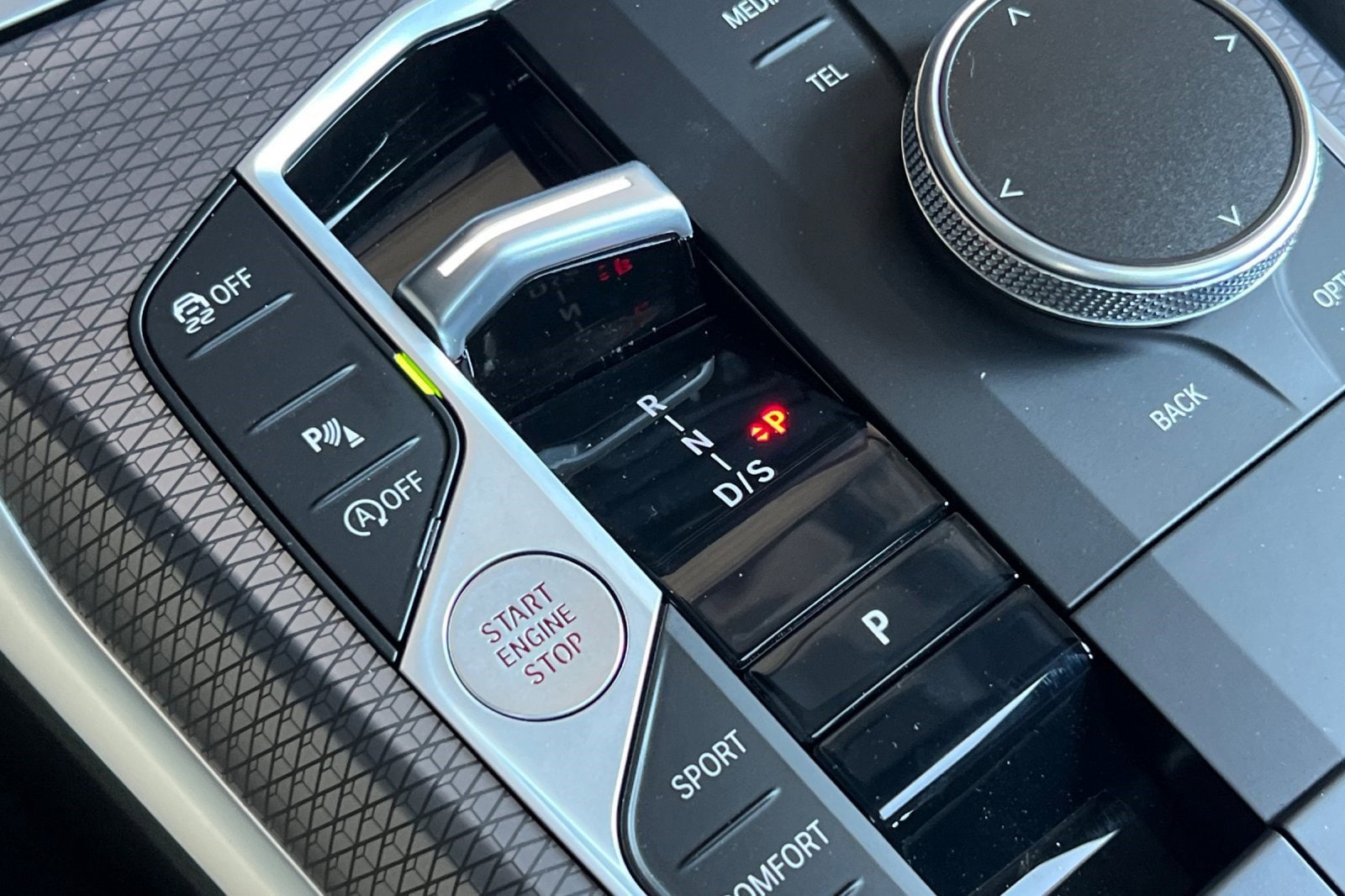 2025 BMW 3 Series 330i - Photo 23