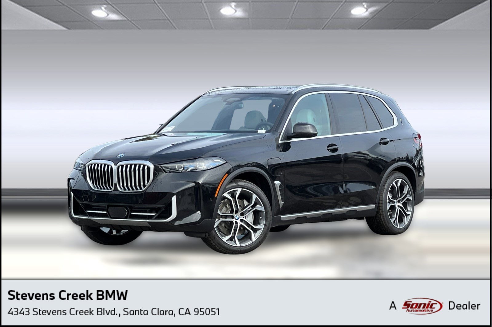 2026 BMW X5 M50i's photo