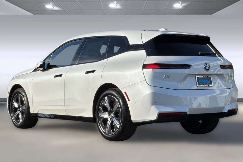 New 2026 BMW iX xDrive45 SUV