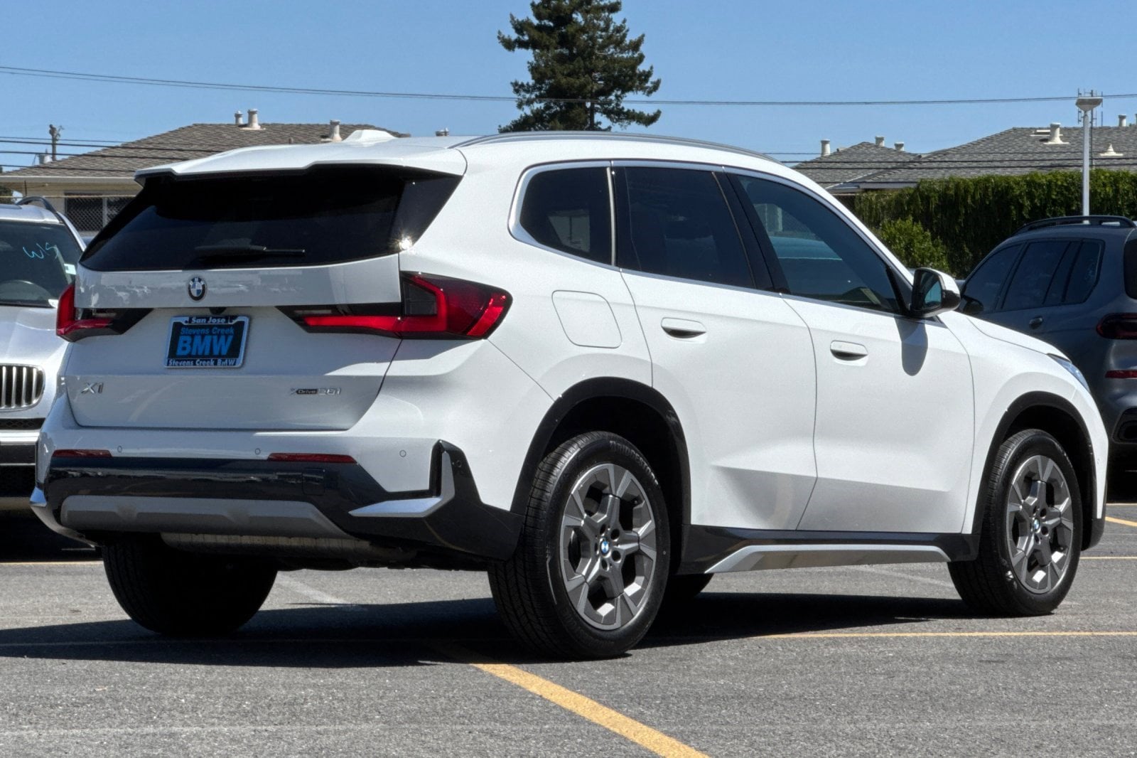 2025 BMW X1 28i - Photo 9