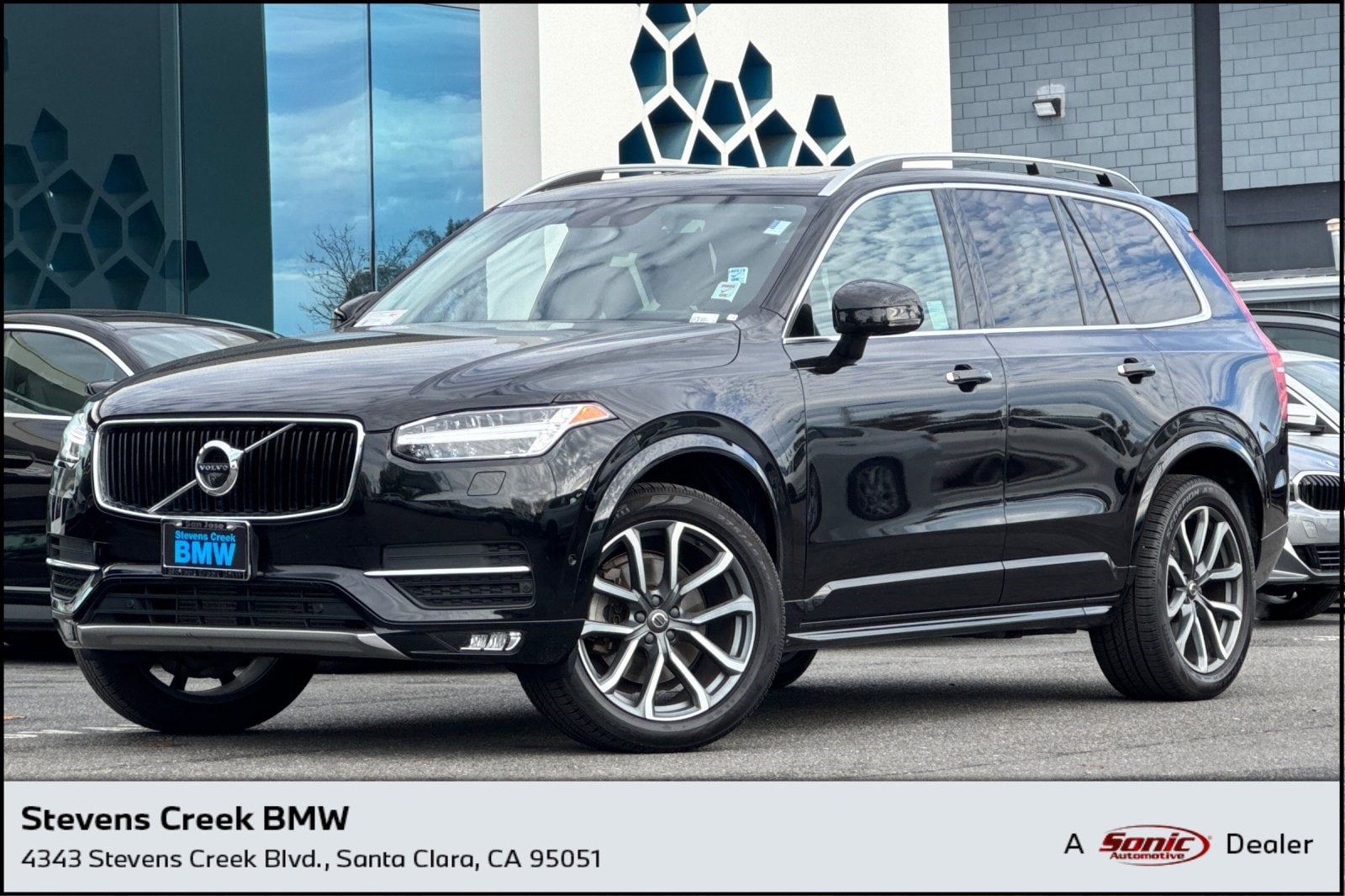 2019 Volvo XC90 Momentum's photo