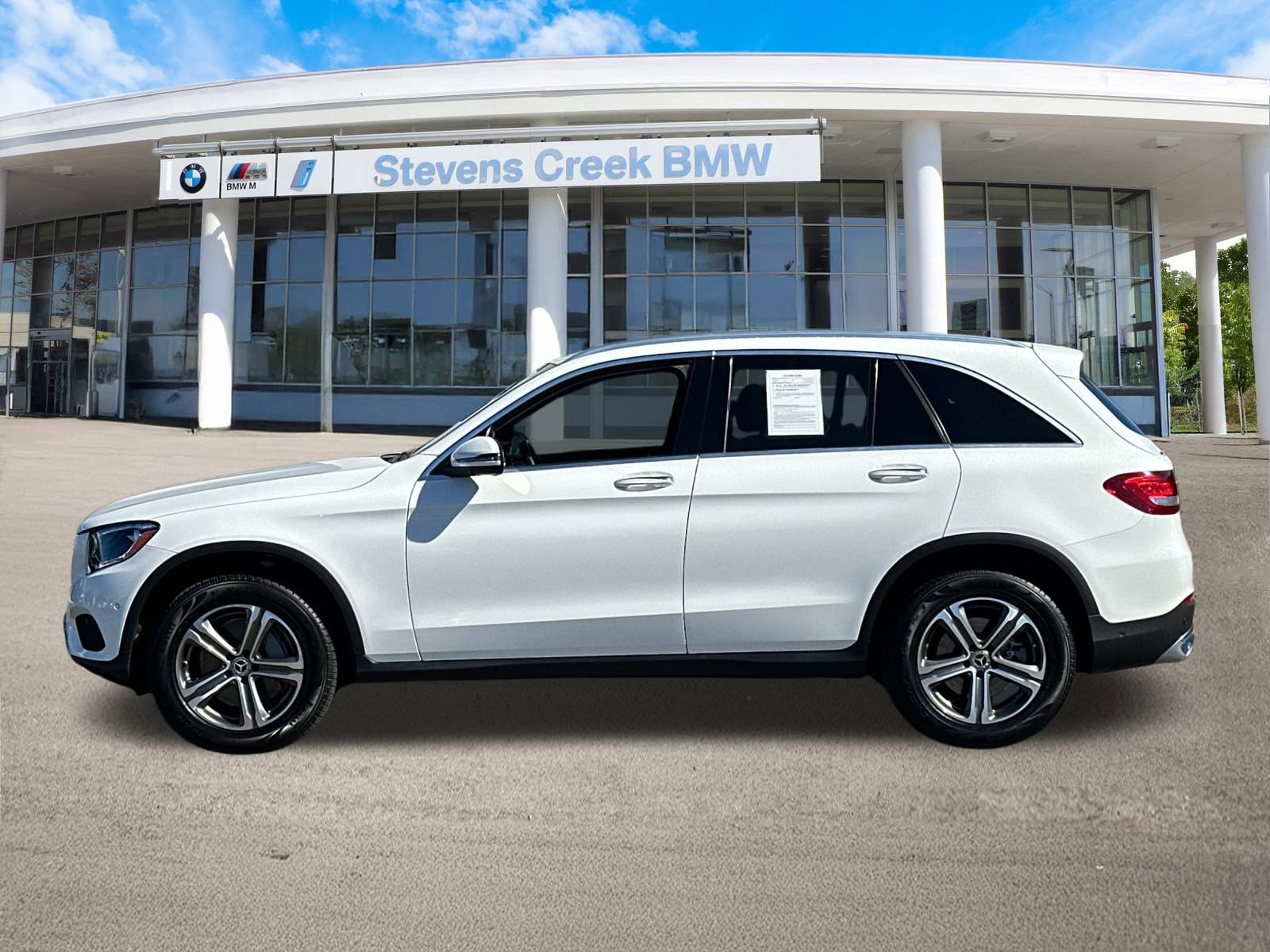 2019 Mercedes Benz GLC 300 4MATIC photo 2