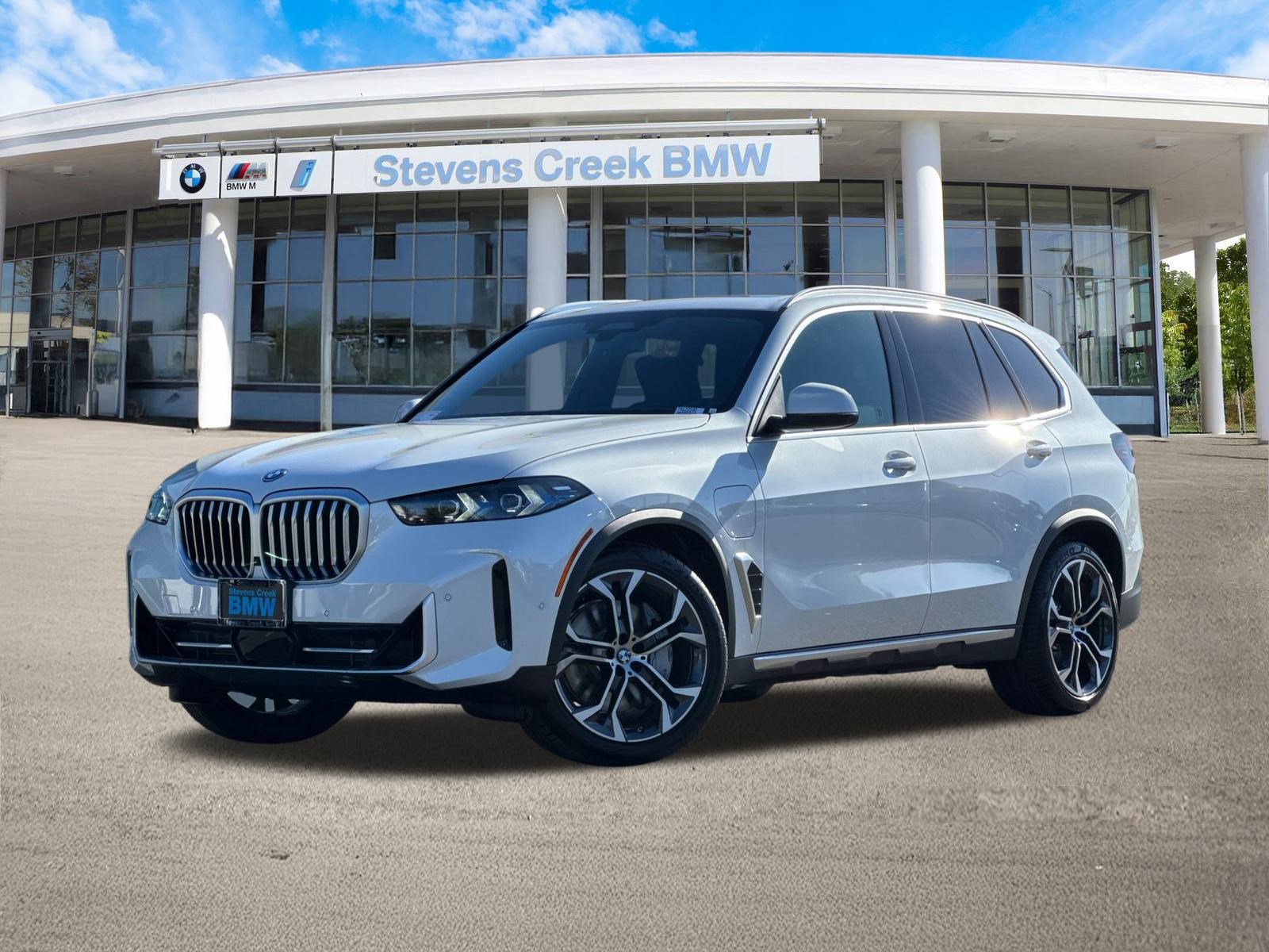 2026 Bmw X5 xDrive50e photo 3