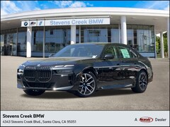 2025 BMW 740i Sedan