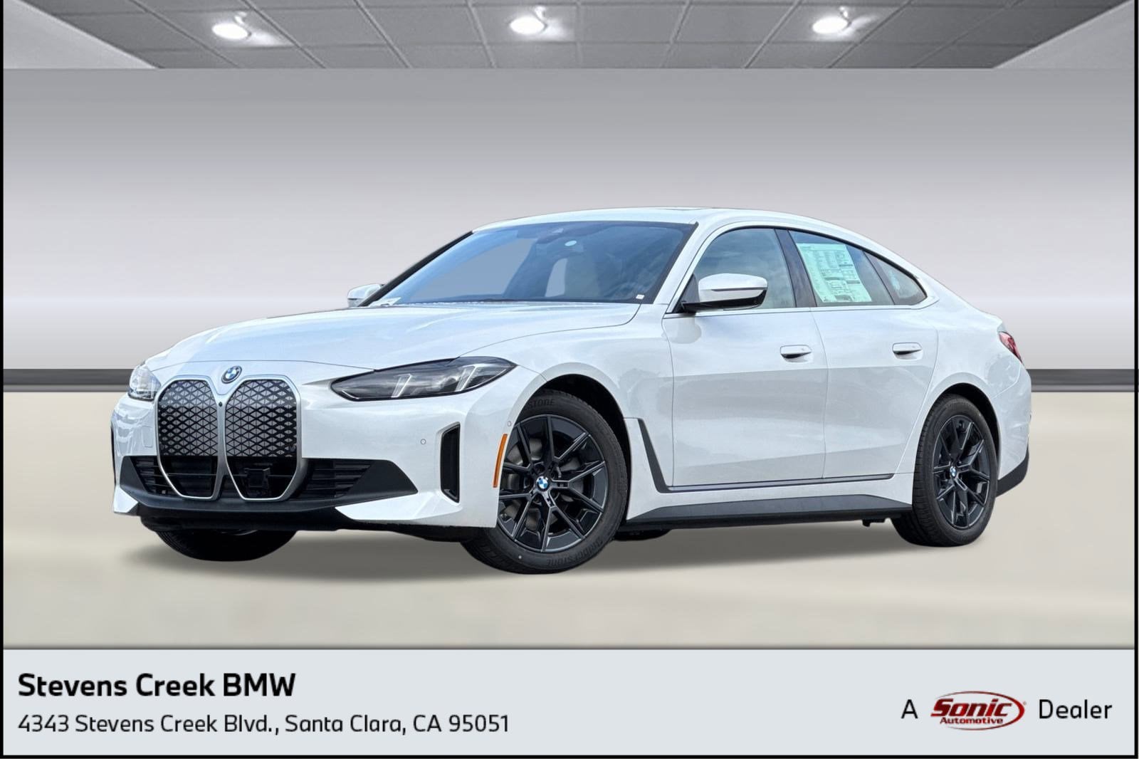 2025 BMW i4 40's photo