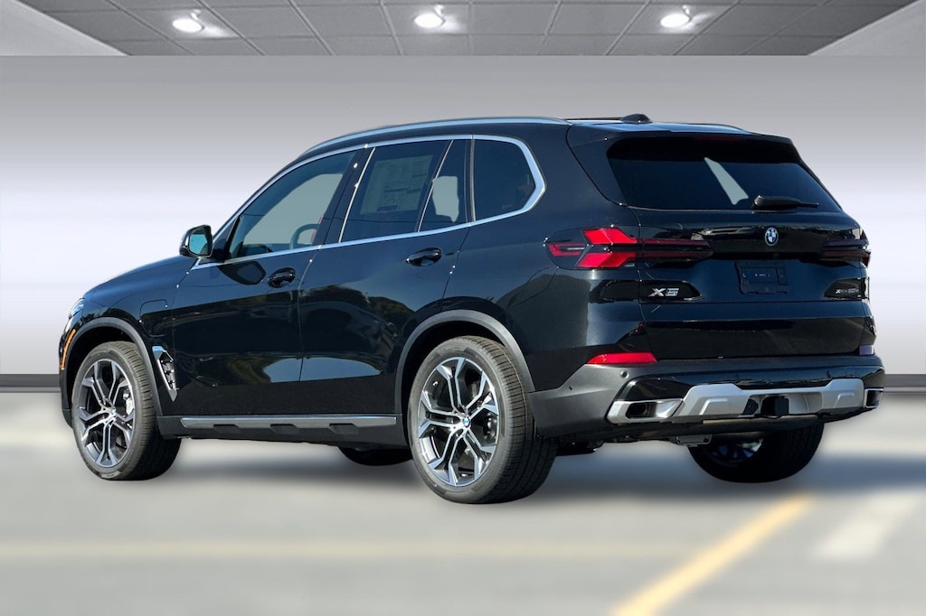 New 2026 BMW X5 PHEV xDrive50e SUV