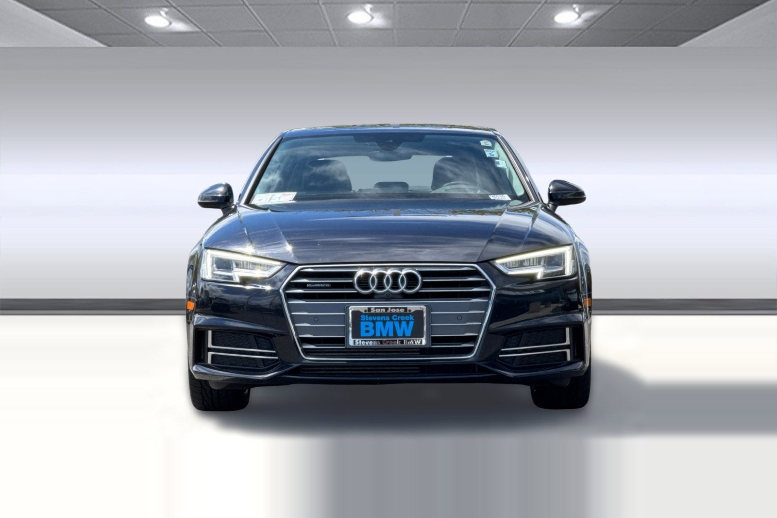 2017 Audi A4 2.0T Prestige photo 4