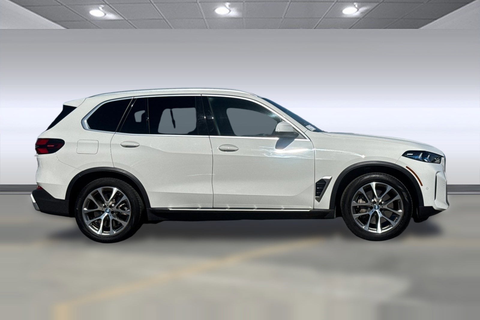 2025 BMW X5 PHEV xDrive50e photo 6