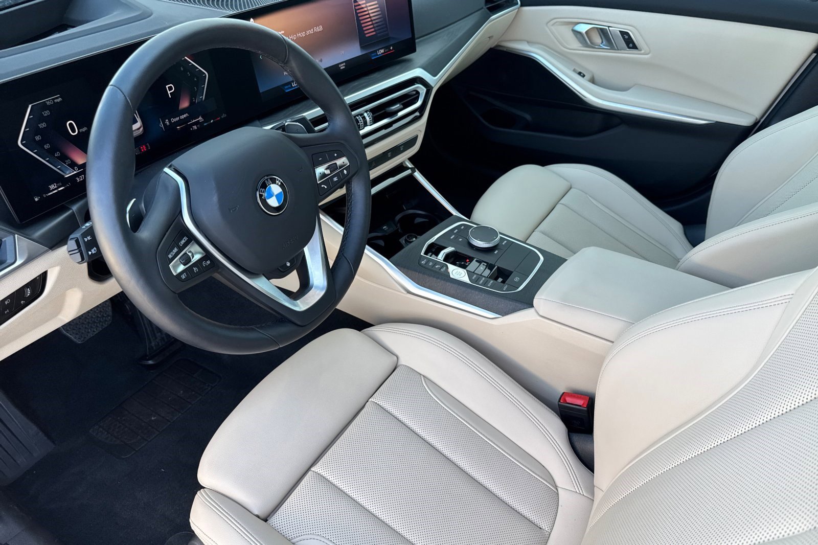 2023 Bmw 330i Sedan photo 4