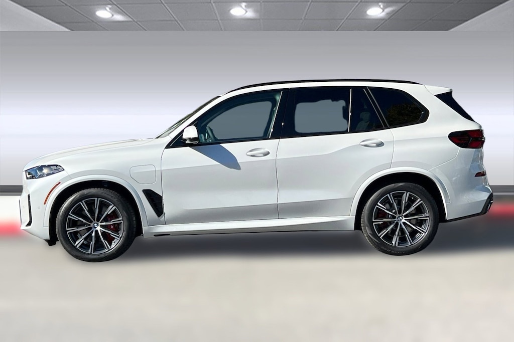 New 2026 BMW X5 PHEV xDrive50e SUV