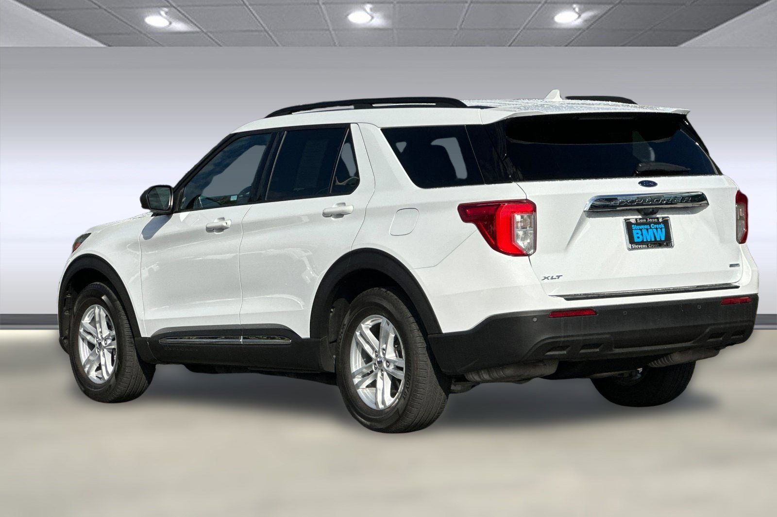 2020 Ford Explorer XLT photo 3