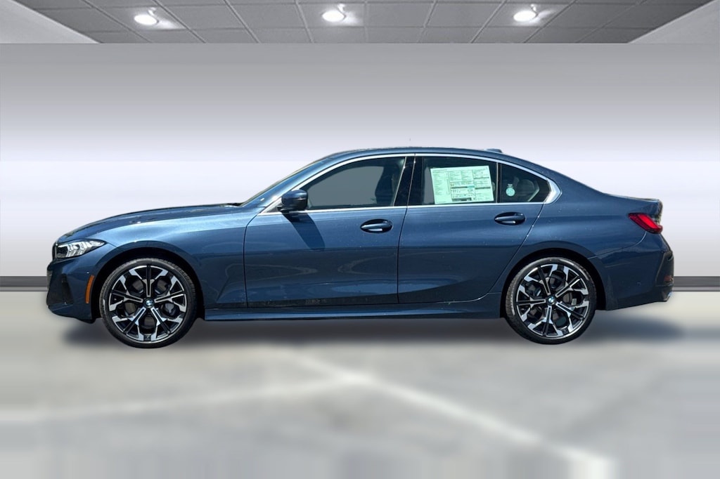 New 2026 BMW 330i Sedan
