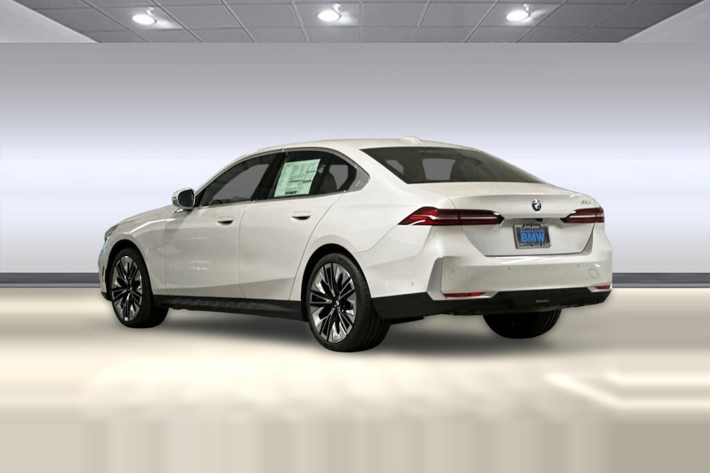 New 2027 BMW 530i Sedan