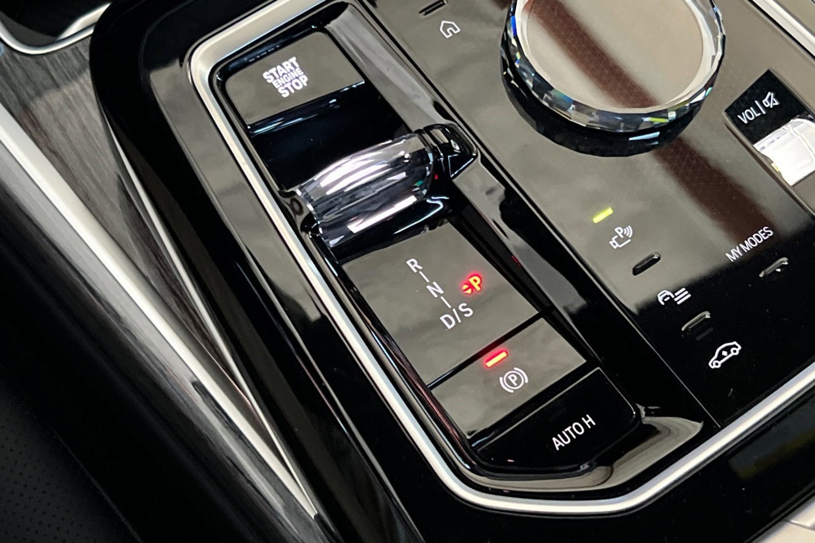 2025 BMW 7 Series 740i - Photo 19